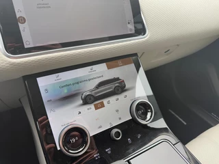 Land Rover Range Rover Velar – thumbnail 25