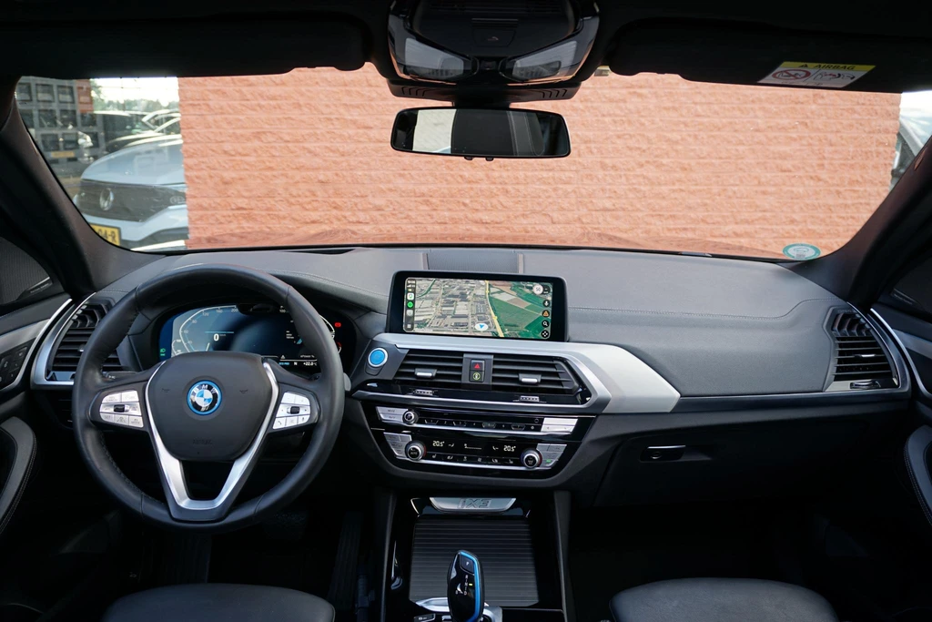 BMW iX3 – foto 9