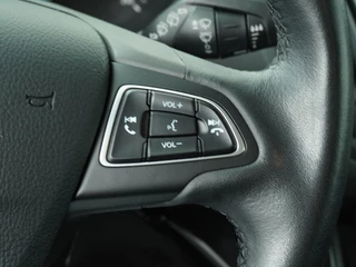 Ford Kuga – thumbnail 18