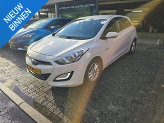 Hyundai i30 – thumbnail 1
