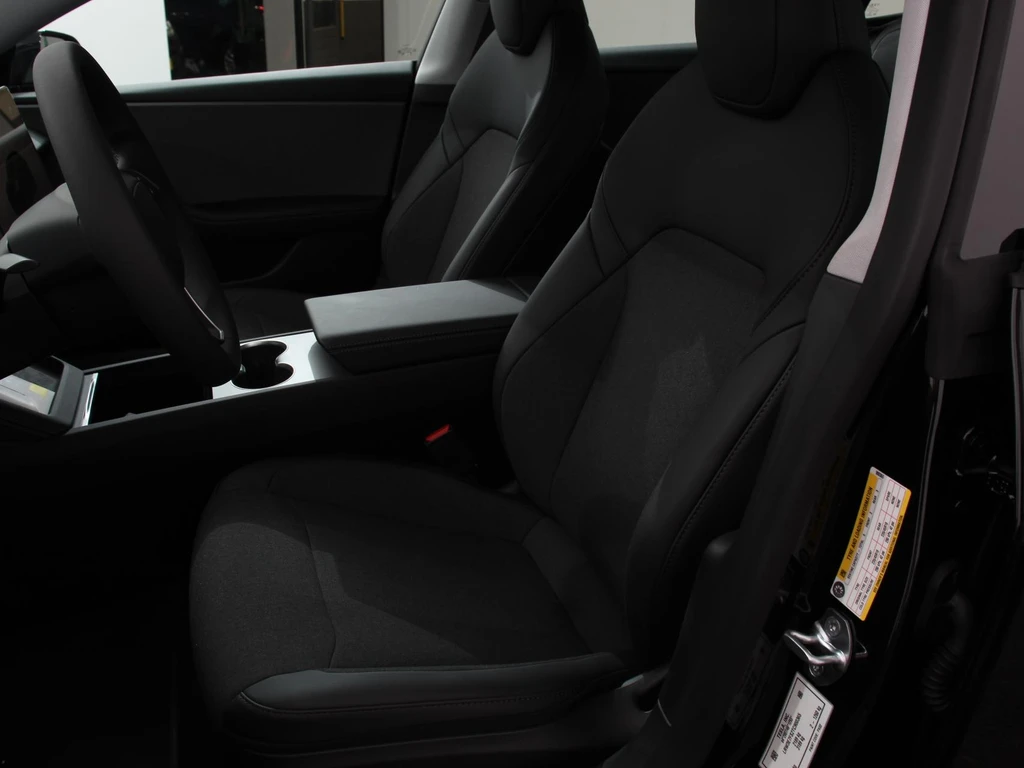Tesla Model 3 – foto 17
