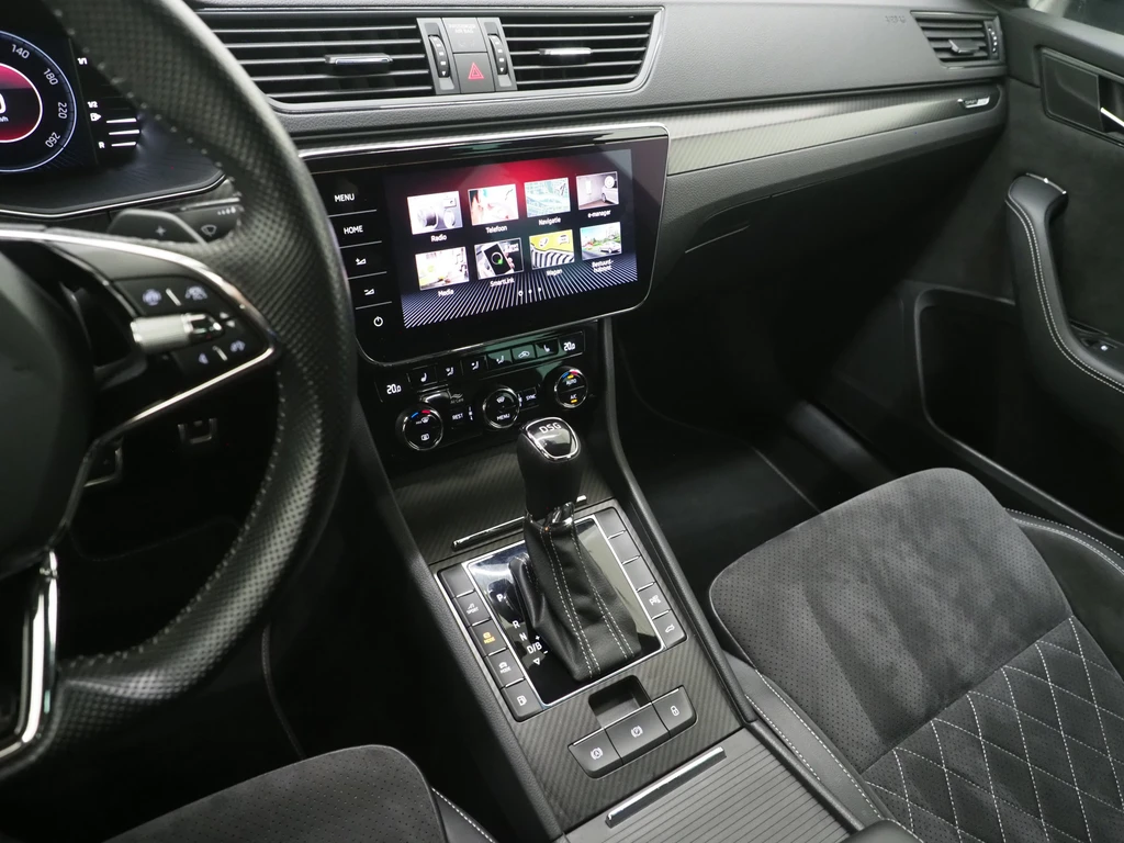 Škoda Superb – foto 37