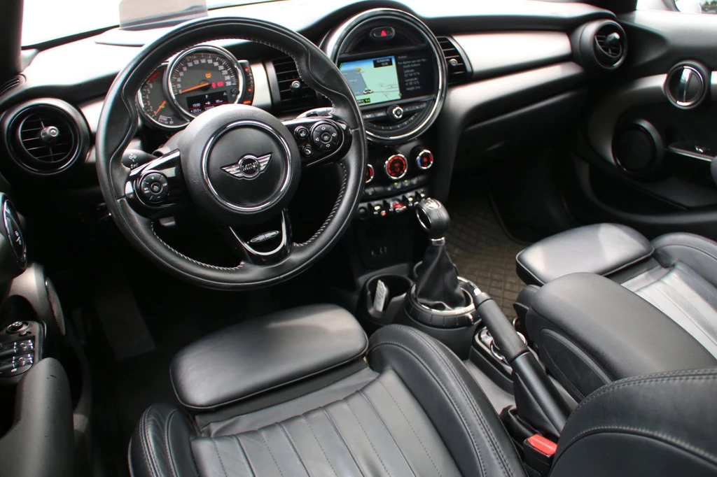 MINI 5-deurs – foto 9