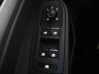 Volkswagen Golf – thumbnail 37