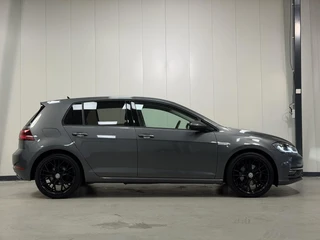 Volkswagen Golf – thumbnail 8