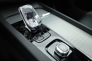 Volvo XC60 – thumbnail 11