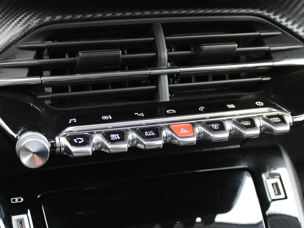 Peugeot 208 – foto 23