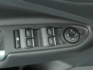Ford Kuga – thumbnail 15