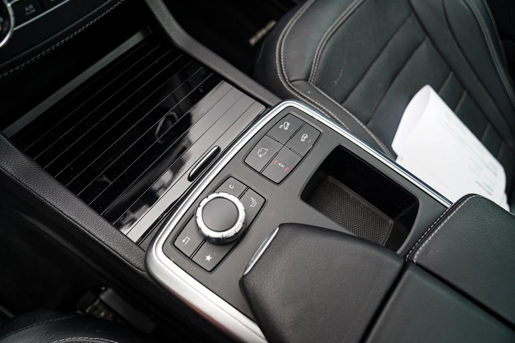 Mercedes-Benz GL – foto 43