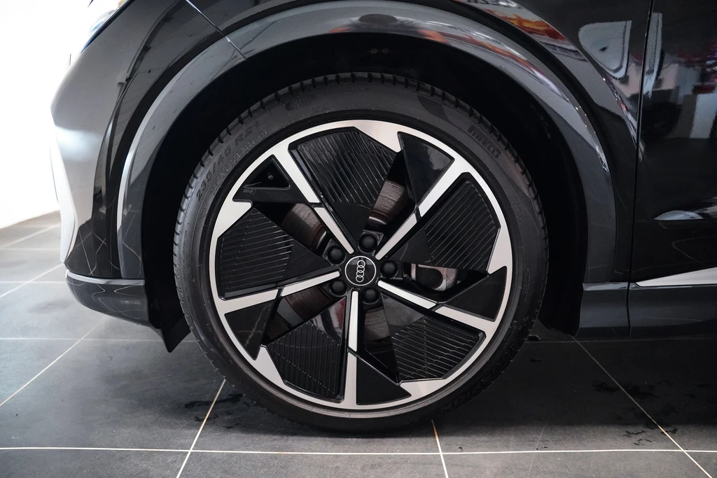 Audi Q4 e-tron – foto 18
