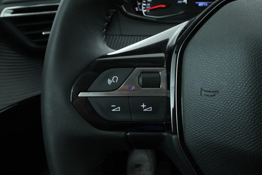 Peugeot 208 – foto 14