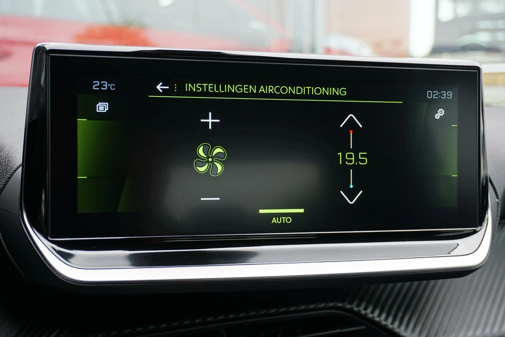 Peugeot 208 – foto 42