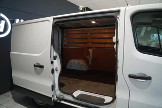 Nissan NV300 – thumbnail 11