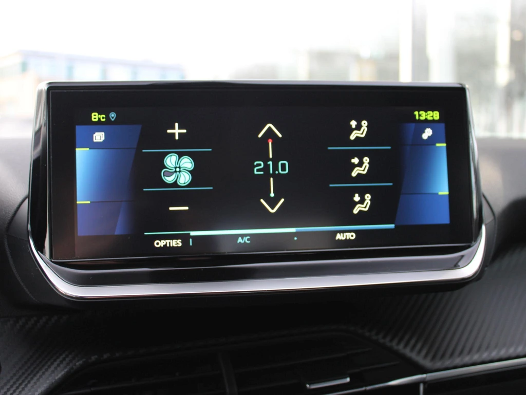 Peugeot e-208 – foto 18