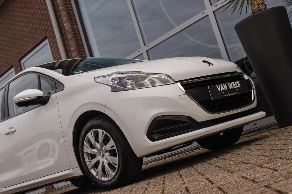 Peugeot 208 – foto 10