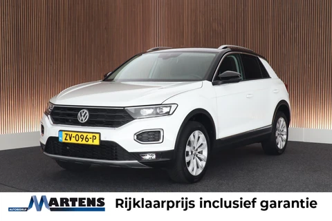 Volkswagen T-Roc 1.5 TSI 150pk DSG Style Trekhaak Camera Virtual Cockpit LED Carplay Stoelverwarming