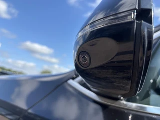 BMW iX3 – thumbnail 9