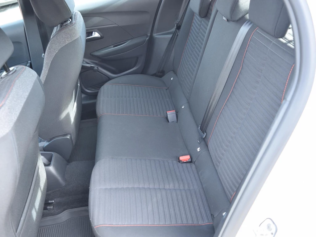 Peugeot 208 – foto 17
