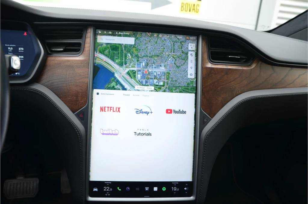 Tesla Model X – foto 27
