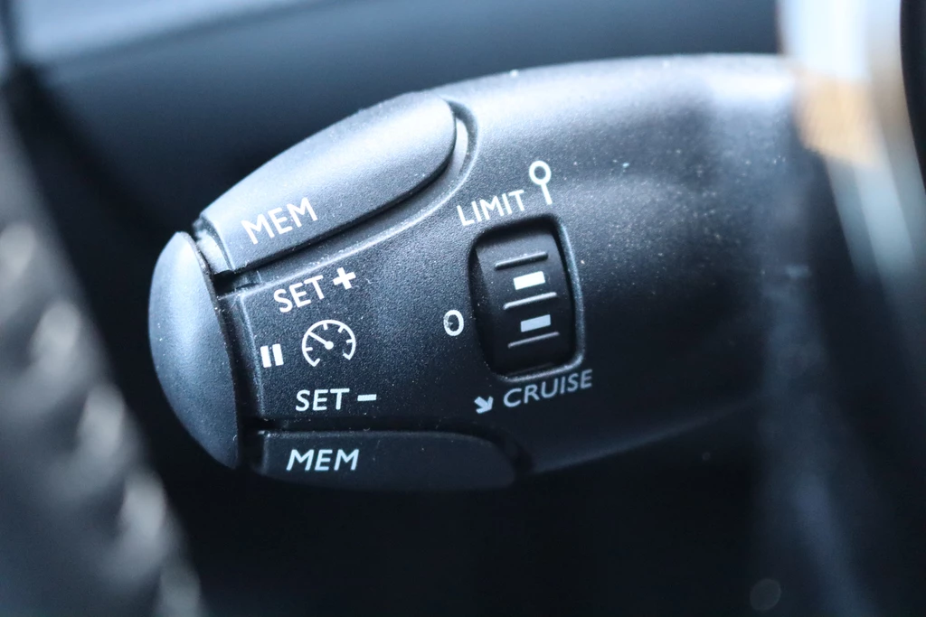 Peugeot 208 – foto 19