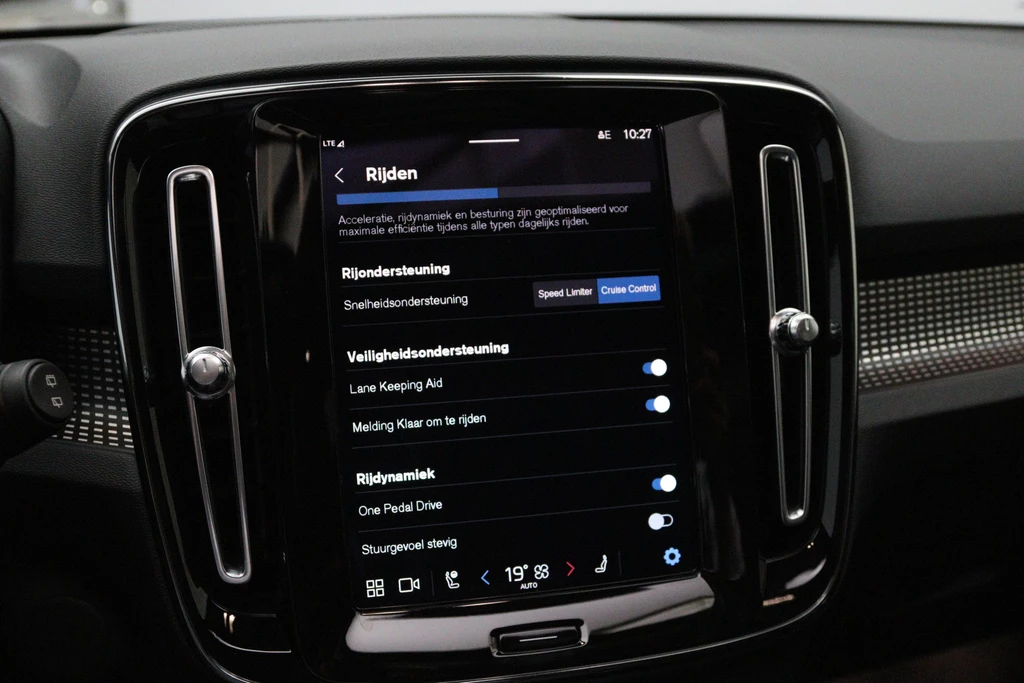 Volvo XC40 – foto 36