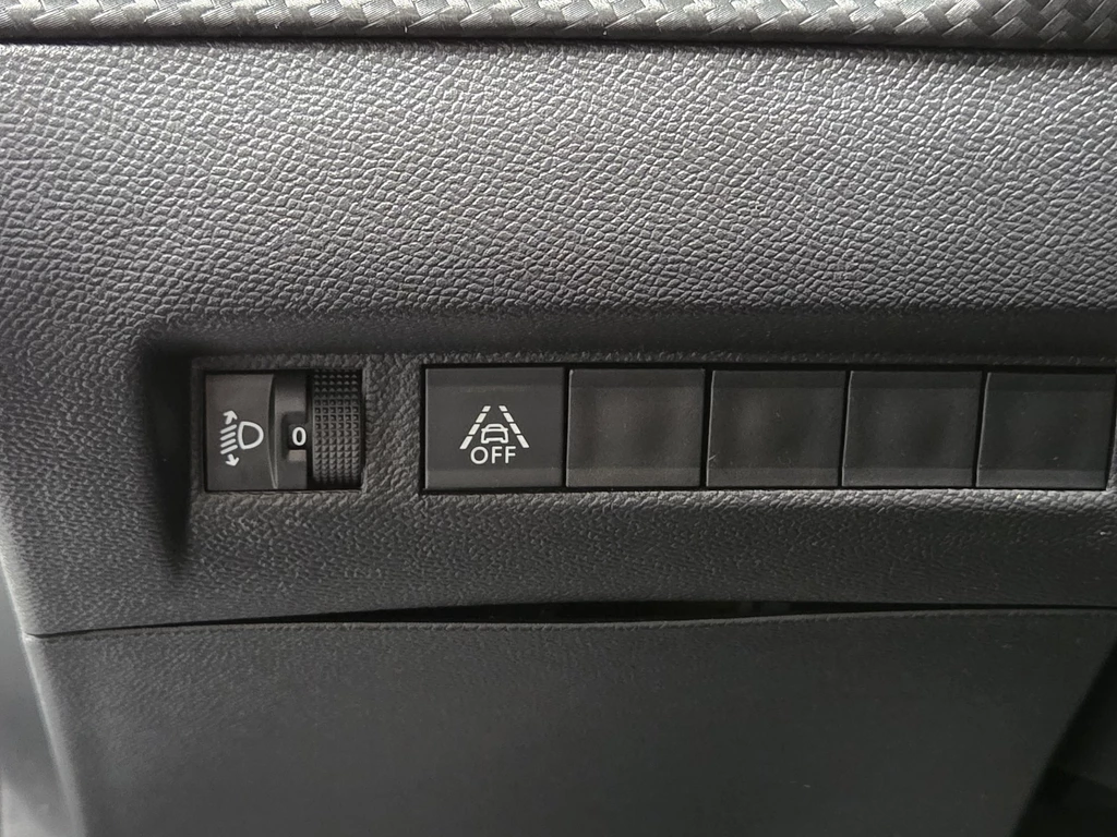 Peugeot e-2008 – foto 25