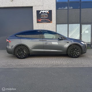 Tesla Model X – thumbnail 7