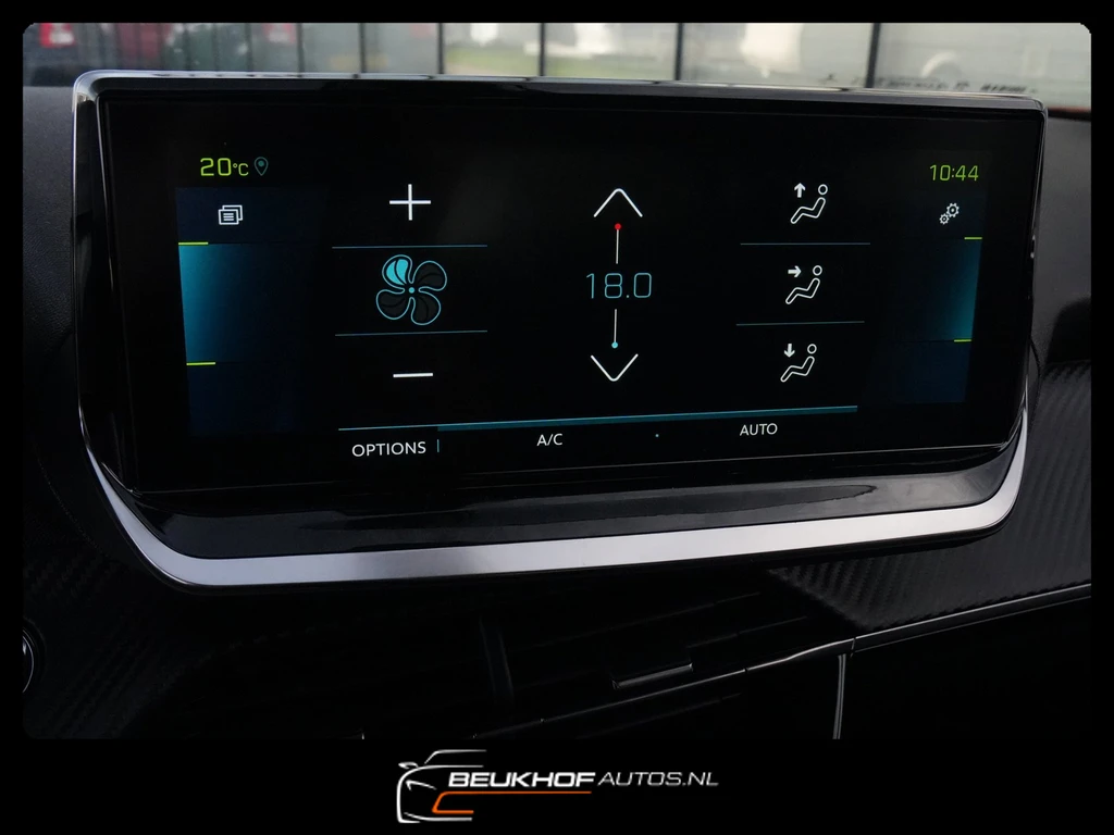 Peugeot e-2008 – foto 32