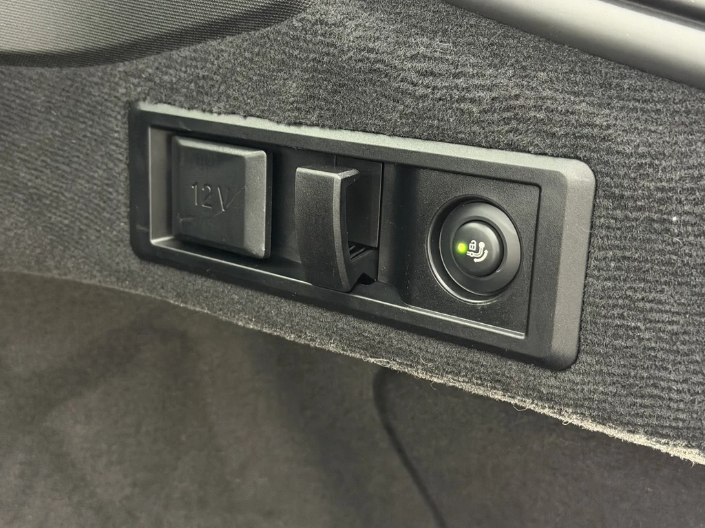BMW i4 – foto 37