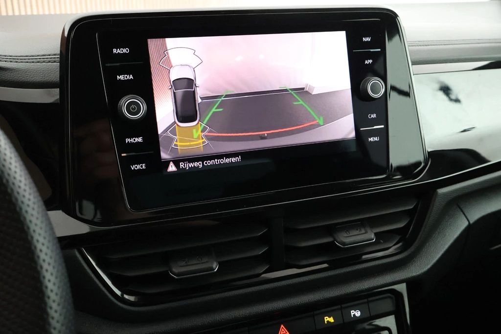 Volkswagen T-Roc – foto 10