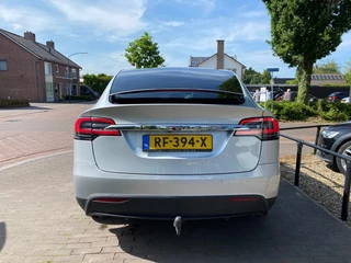 Tesla Model X – thumbnail 4