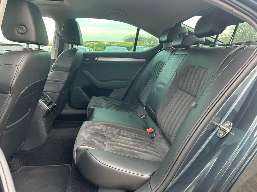 Škoda Superb – foto 11