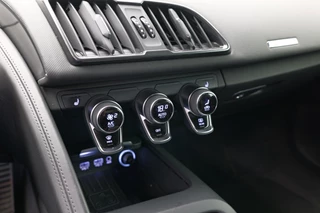Audi R8 – thumbnail 26
