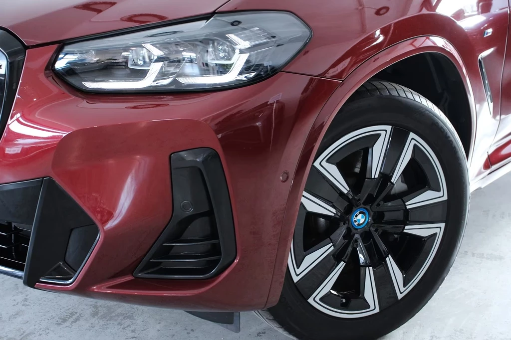 BMW iX3 – foto 13
