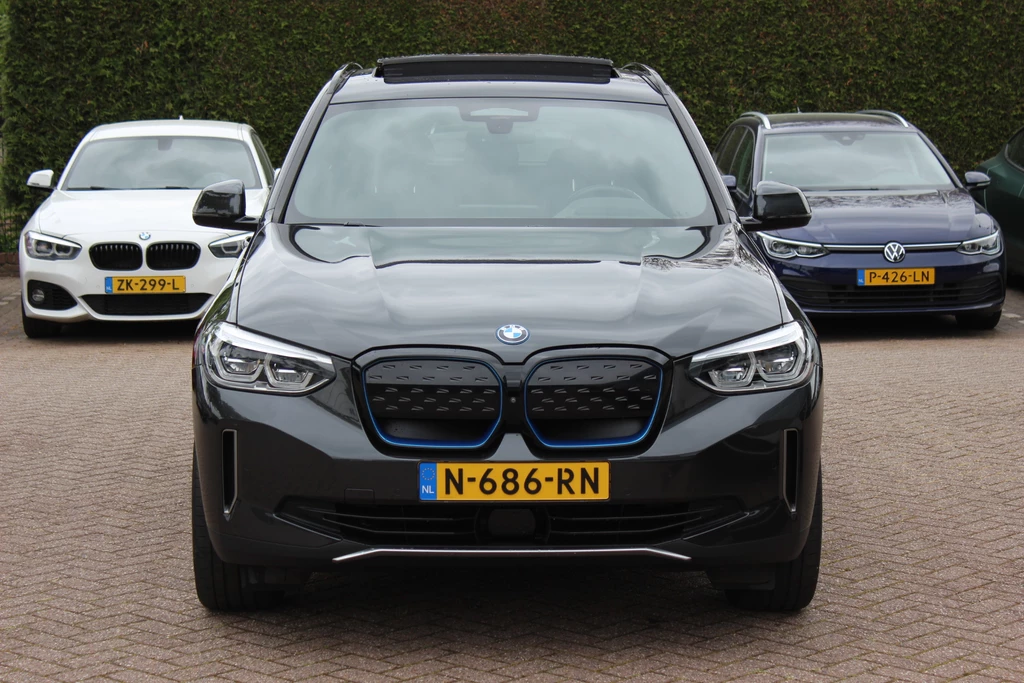 BMW iX3 – foto 8