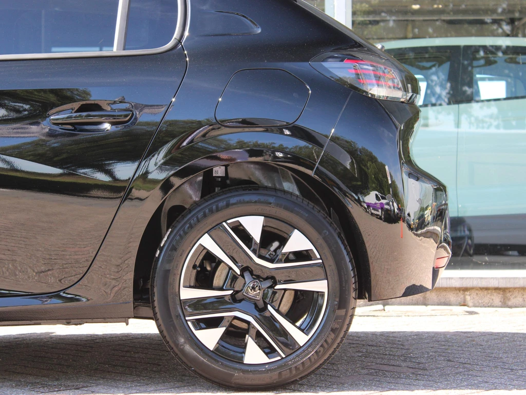 Peugeot 208 – foto 11