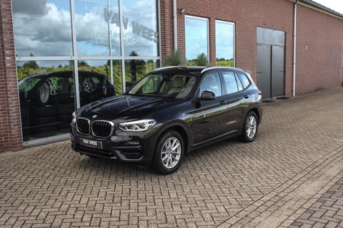 BMW X3 xDrive30e High Executive | 1e eigenaar | Dealer onderhouden | HiFi audio | LED adaptief | Trekhaak elektrisch | Stoelverwarming | DAB | Cruise control | Grootlichtassistent