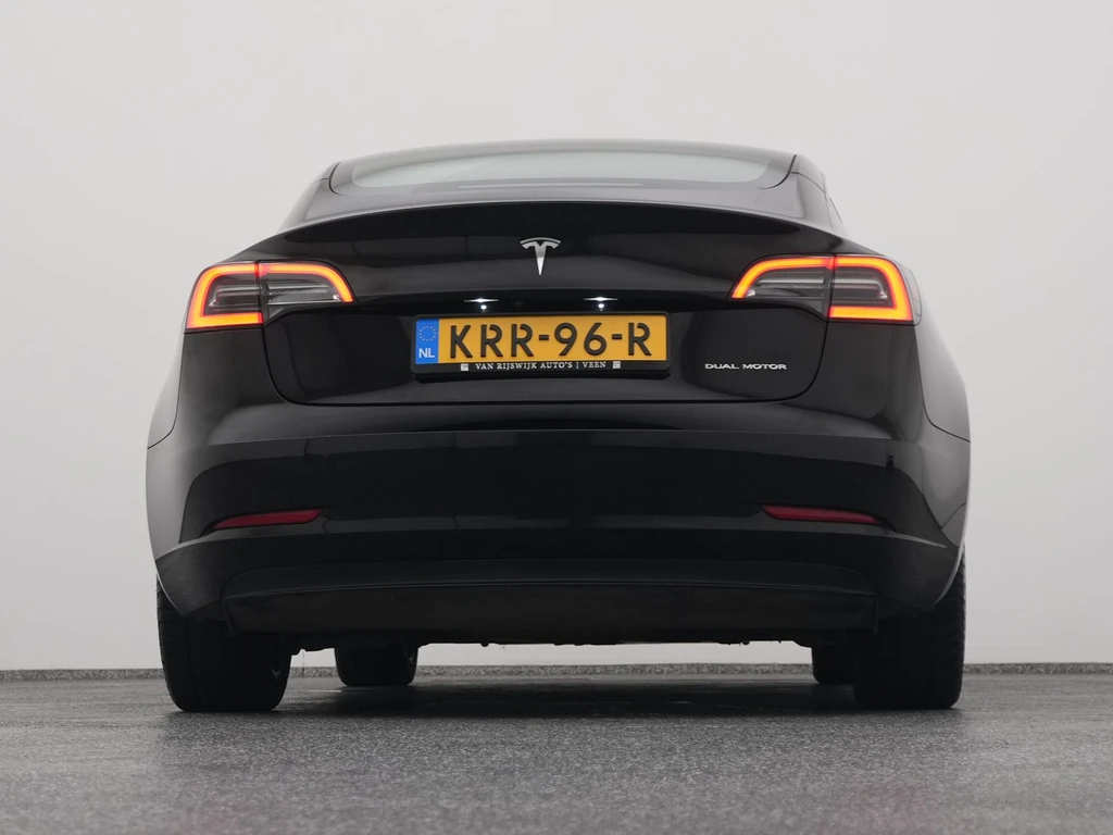 Tesla Model 3 – foto 9