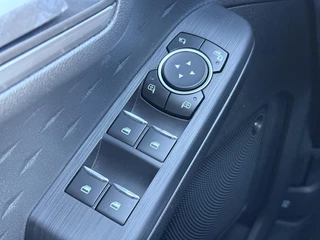 Ford Kuga – thumbnail 20