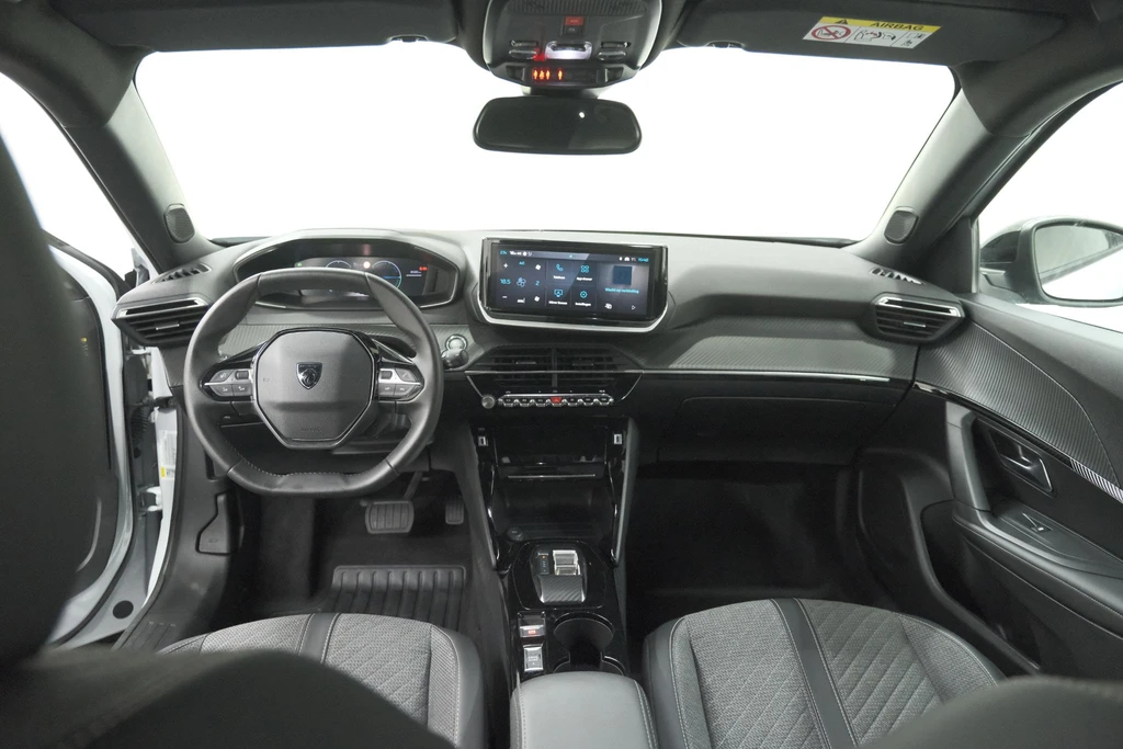 Peugeot e-2008 – foto 15