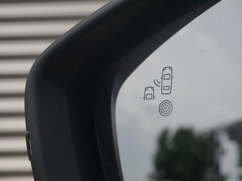 Peugeot 208 – foto 8