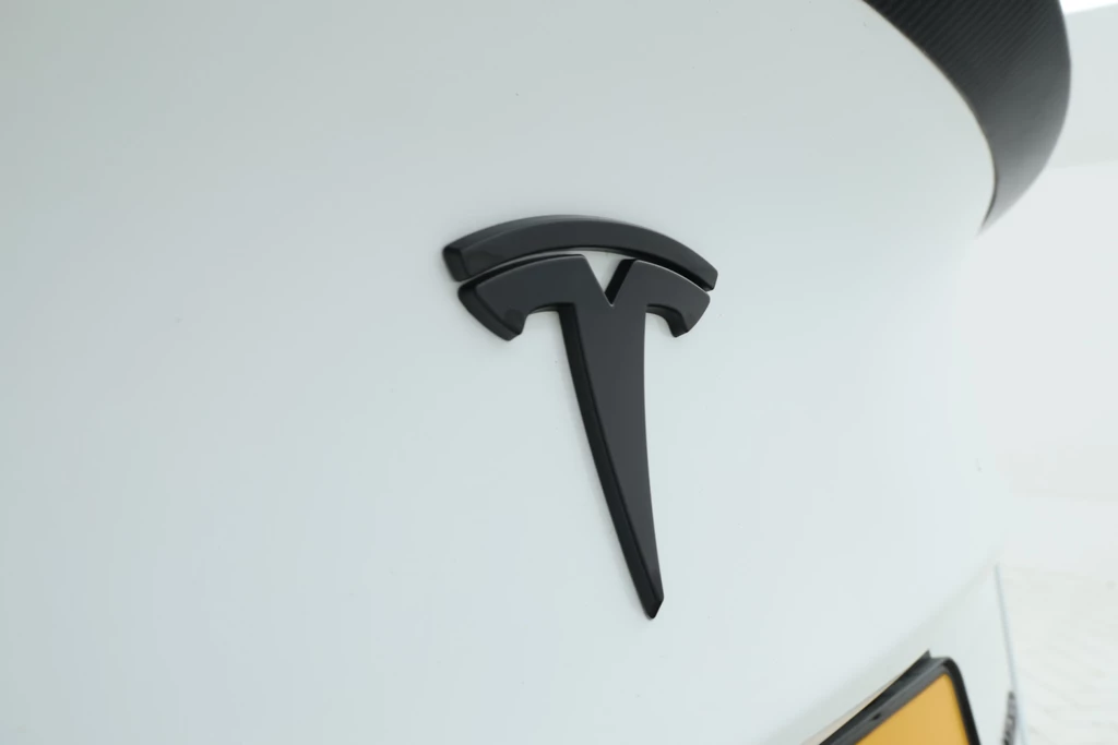 Tesla Model 3 – foto 10
