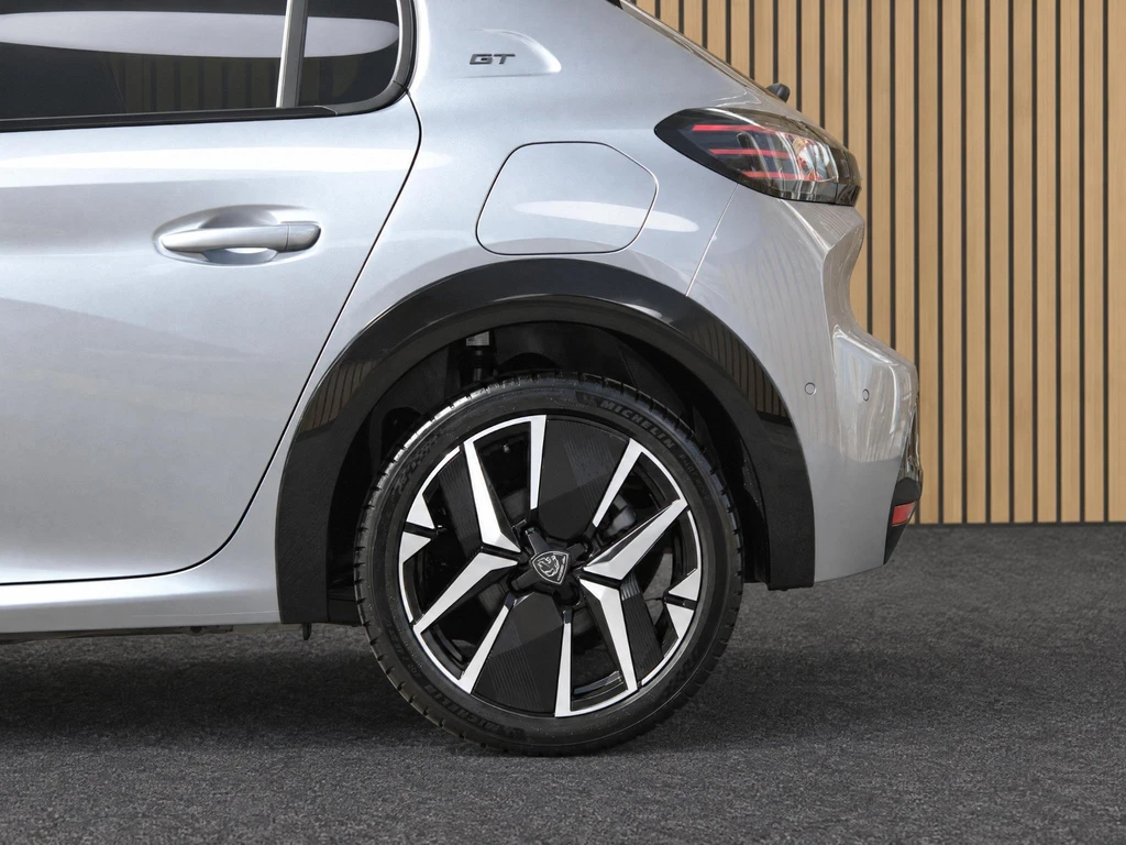 Peugeot 208 – foto 11