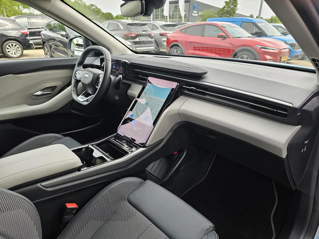 Ford Explorer – foto 8