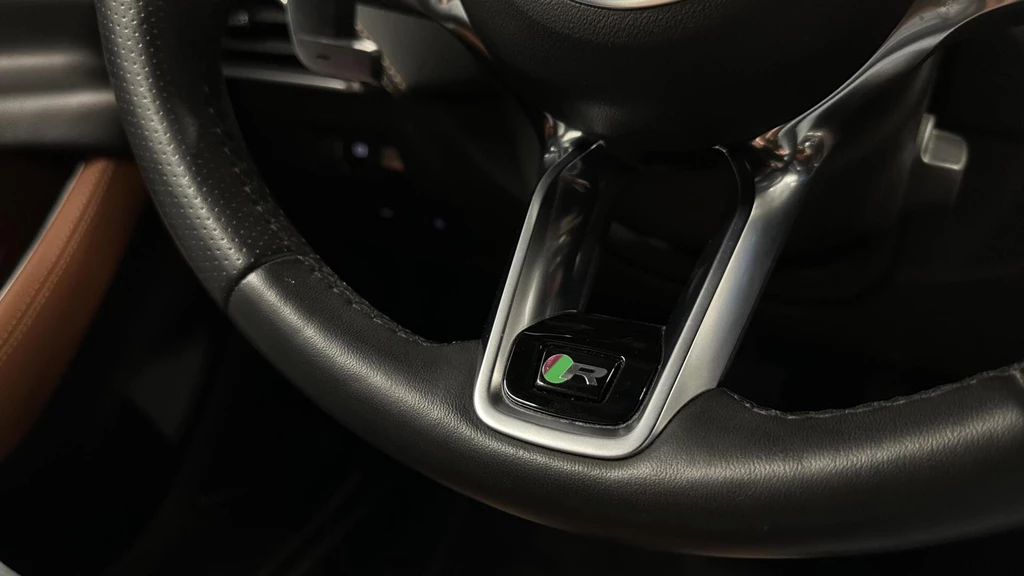 Jaguar XE – foto 34