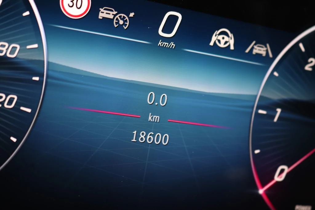 Mercedes-Benz E-Klasse – foto 28