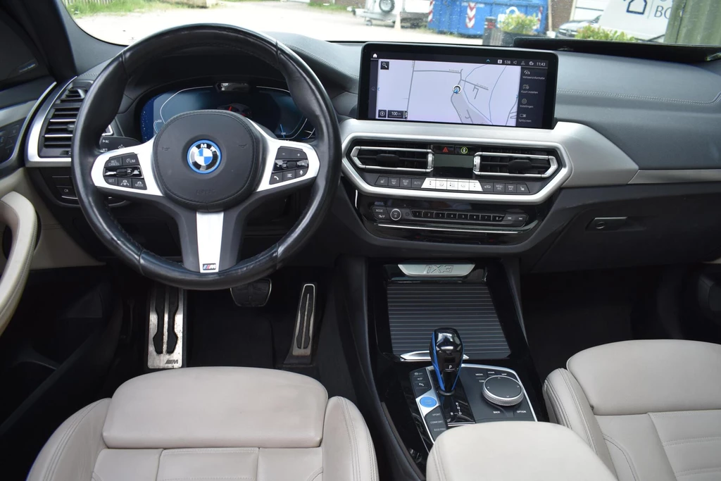 BMW iX3 – foto 12