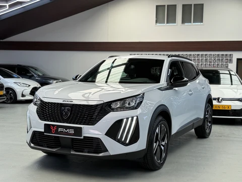 Peugeot 2008 1.2 PureTech 130 Allure CarPlay