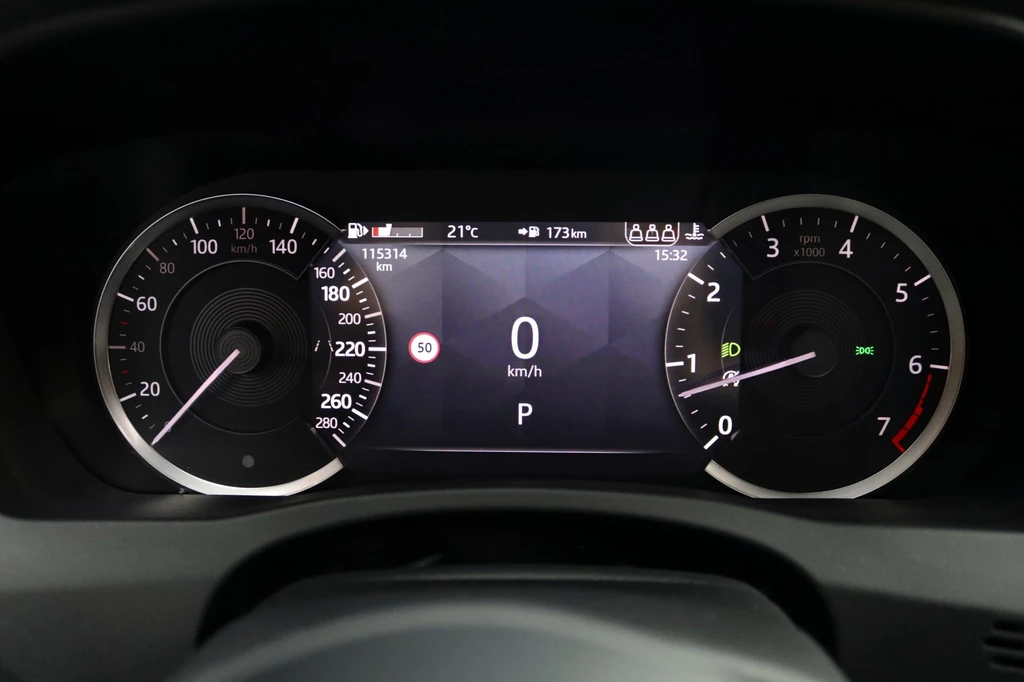Jaguar XE – foto 22
