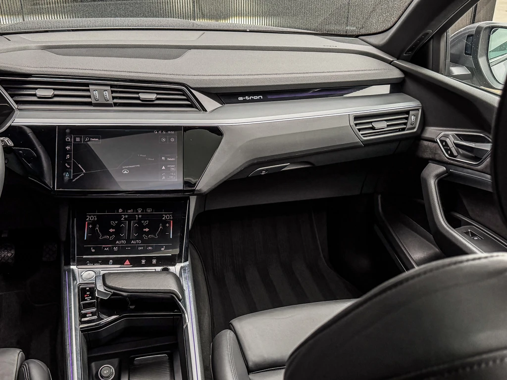 Audi e-tron – foto 21